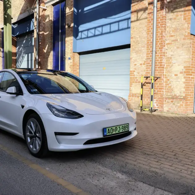 Tesla Model 3 Long Range Awd