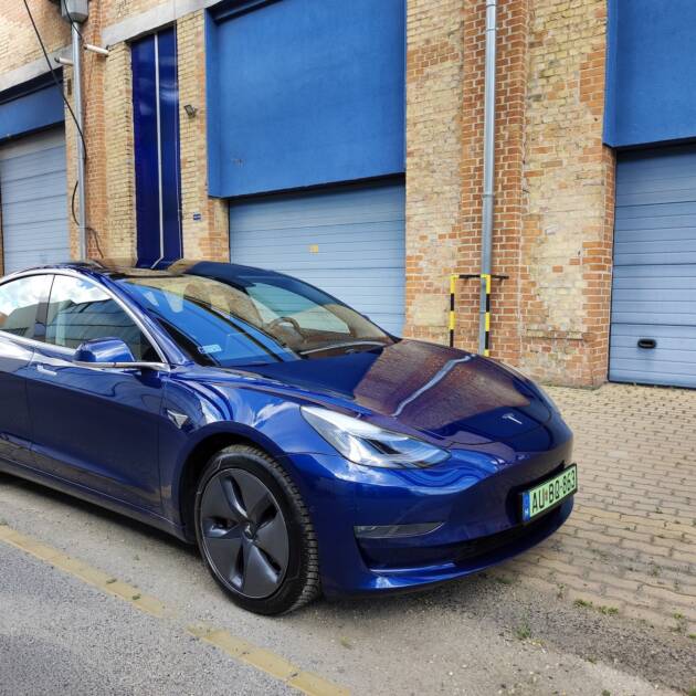 Tesla Model 3 Long Range
