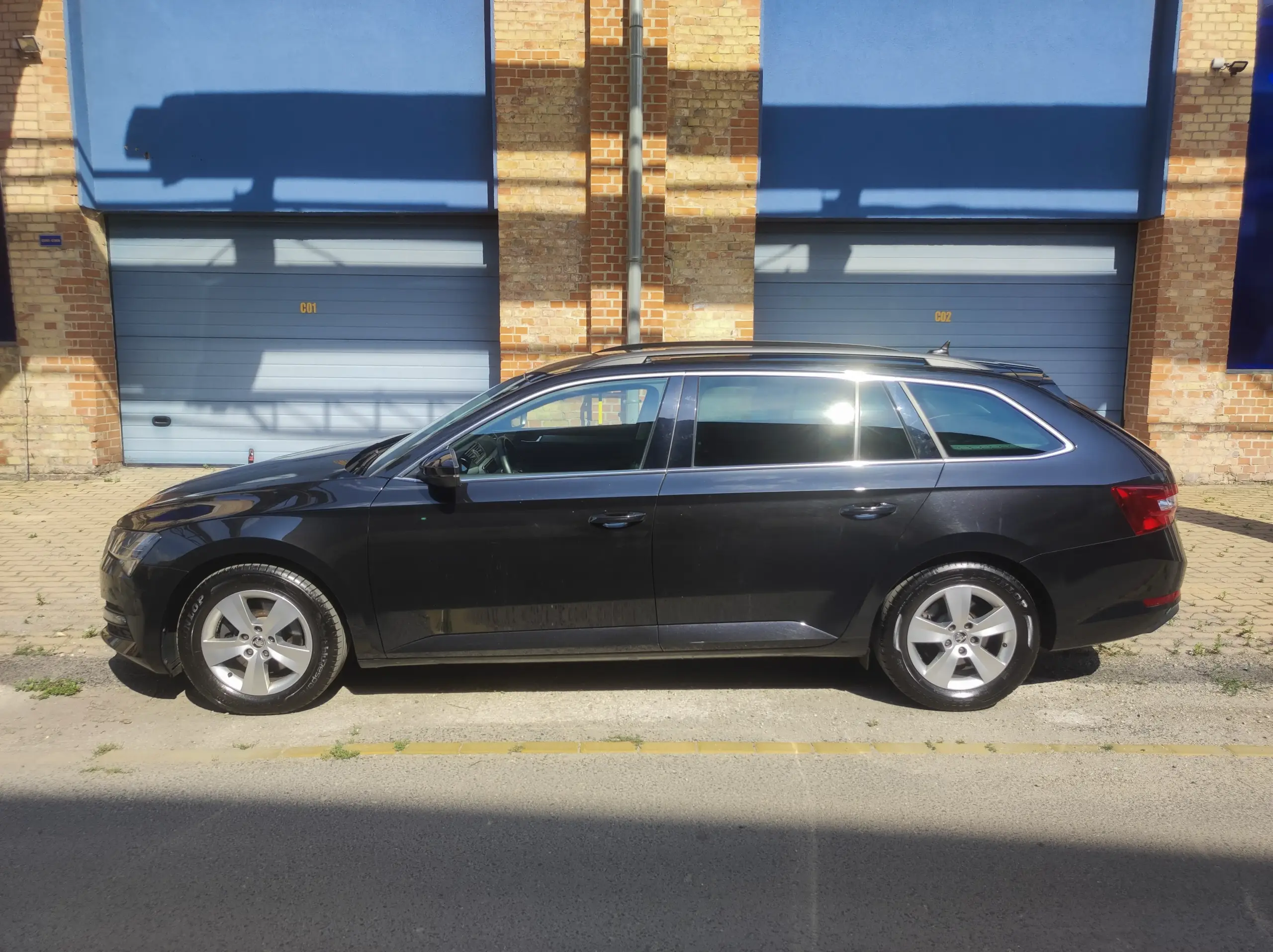 Škoda Superb Combi - Image 4