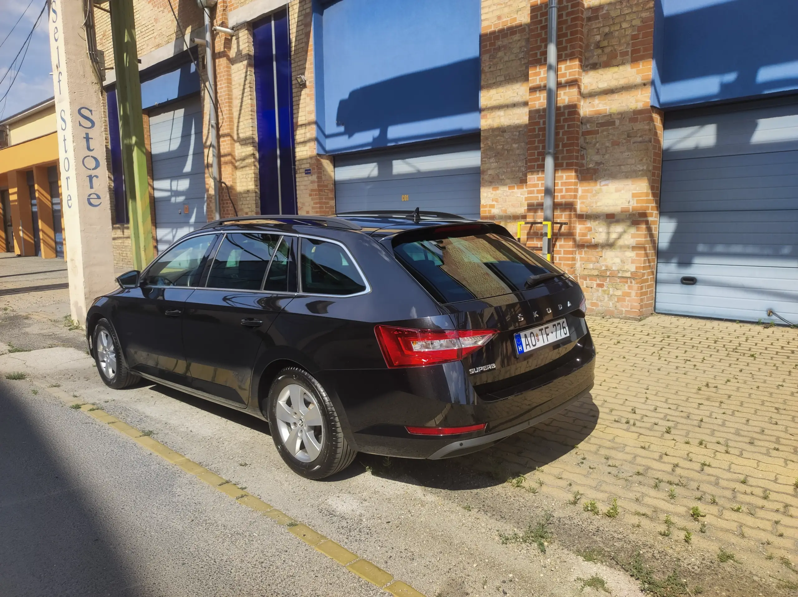 Škoda Superb Combi - Image 5