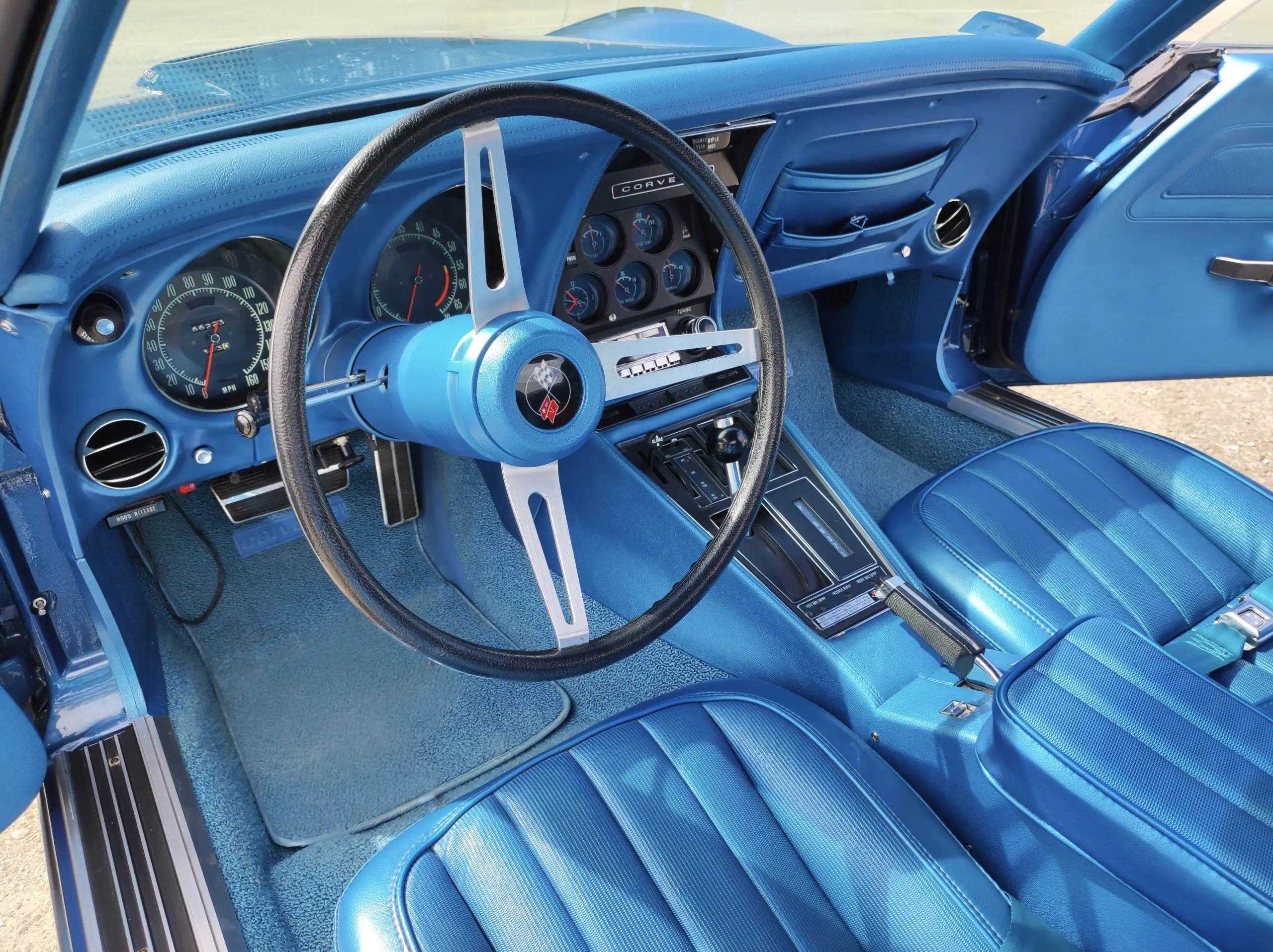 Chevrolet Corvette - Image 40