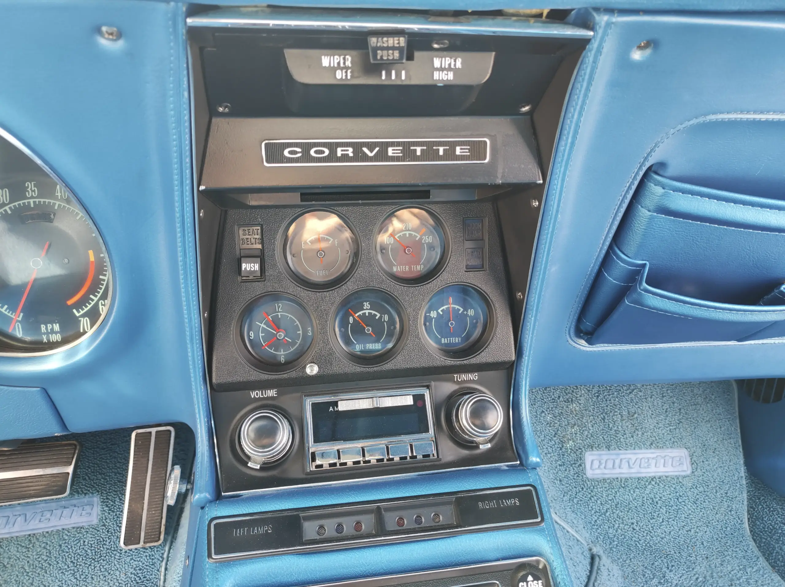 Chevrolet Corvette - Image 43