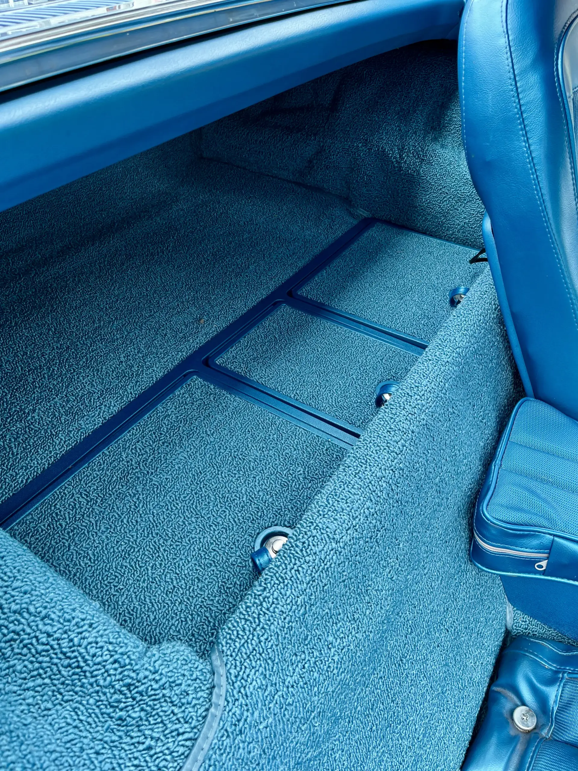 Chevrolet Corvette - Image 44